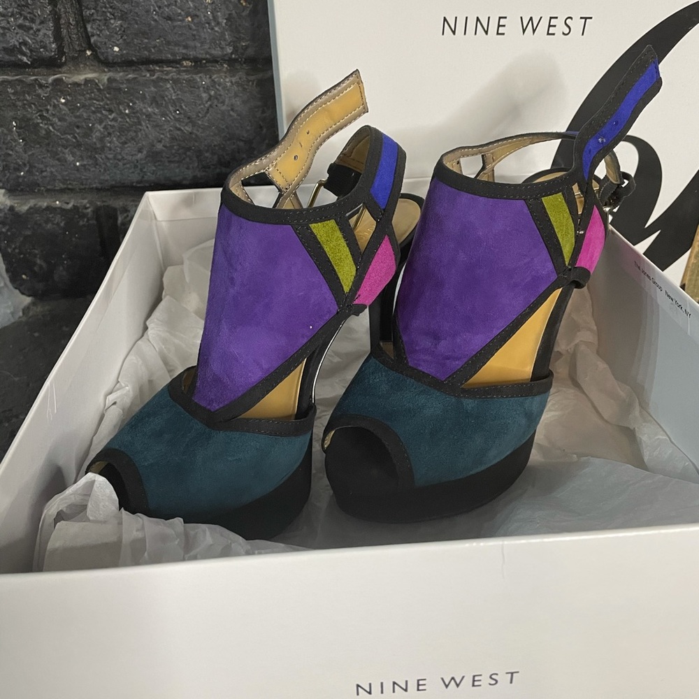Nine West Founder Suede platform heel size 7